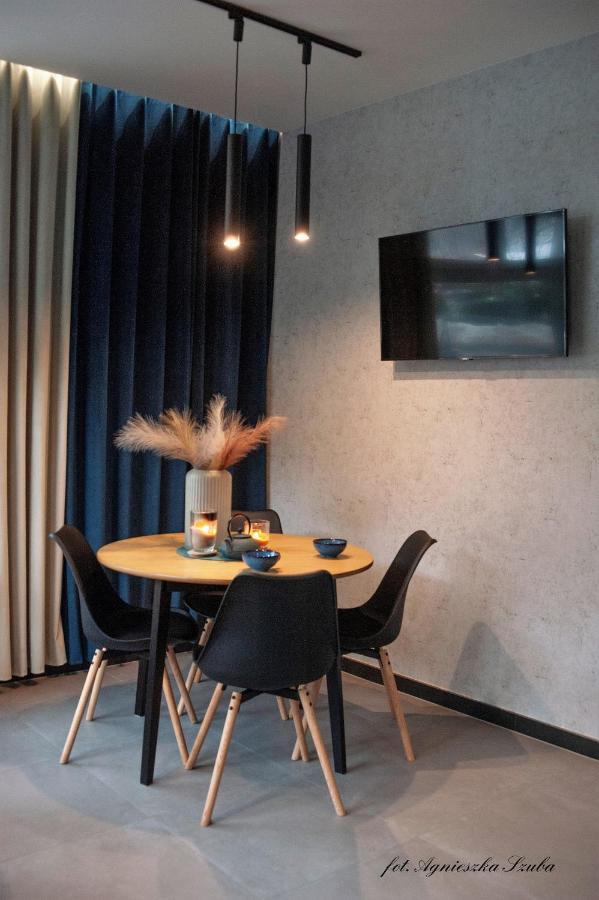 Grey Apartamenty Przy Skoczni & Ski Bus 슈차이르크 외부 사진